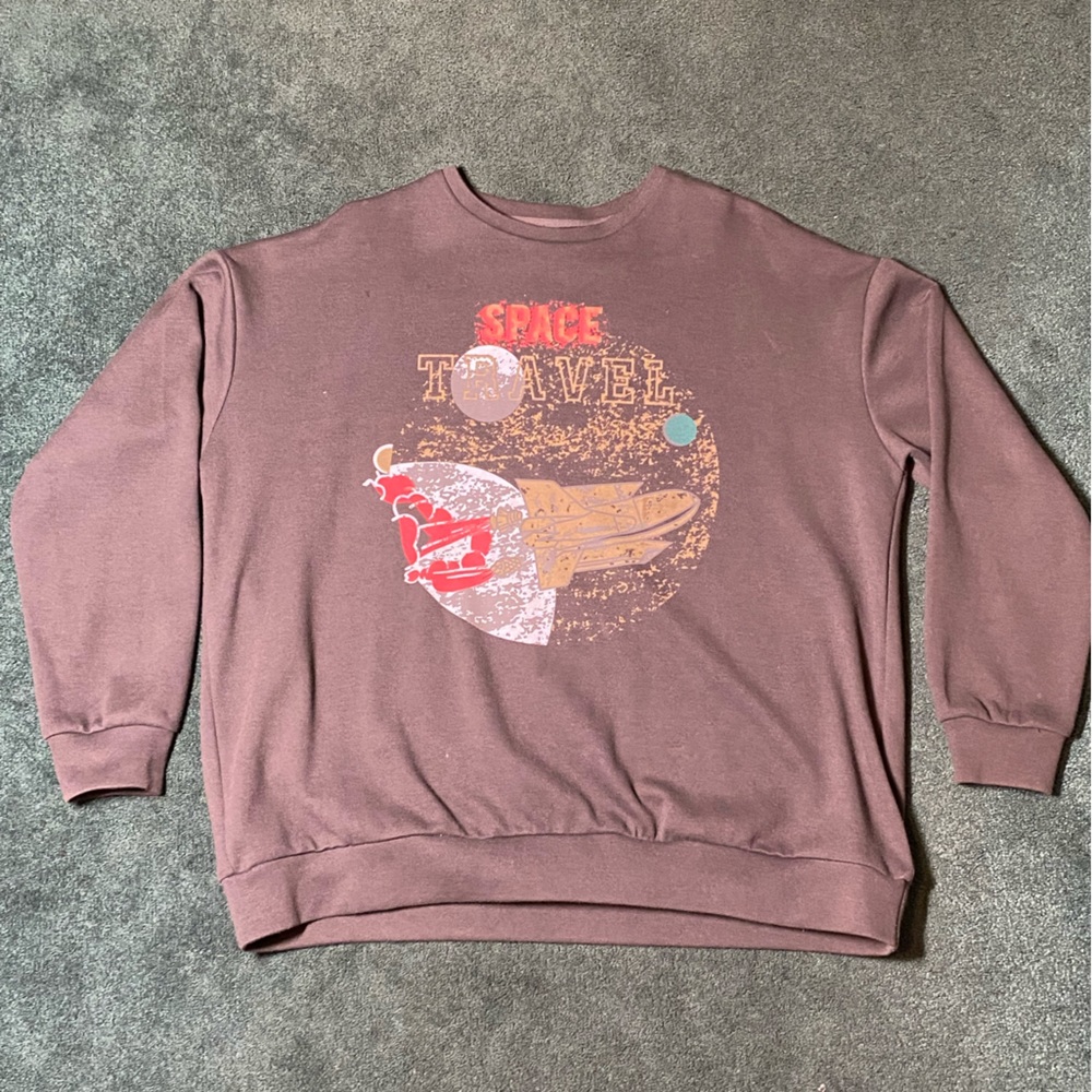 Graphic Oversized Pullover